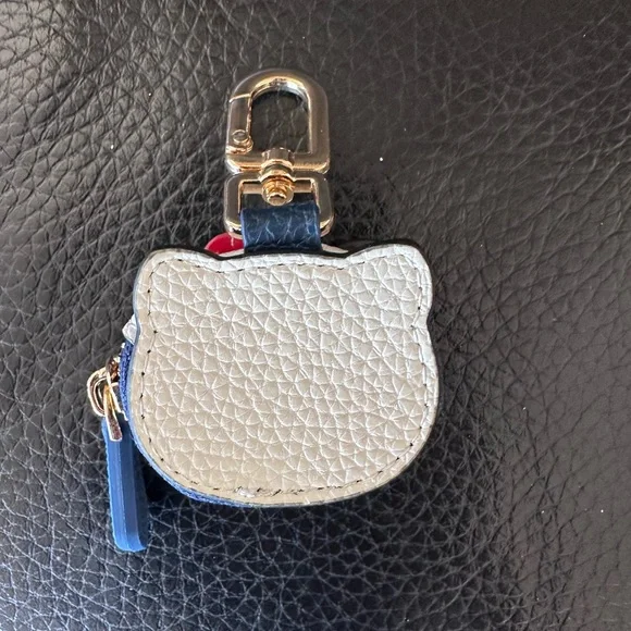 🌸✨ Hello Kitty Leather Mini Collector Key / Bag Charm Pouch Rare Kawaii Cutie! ✨ - Picture 2 of 7